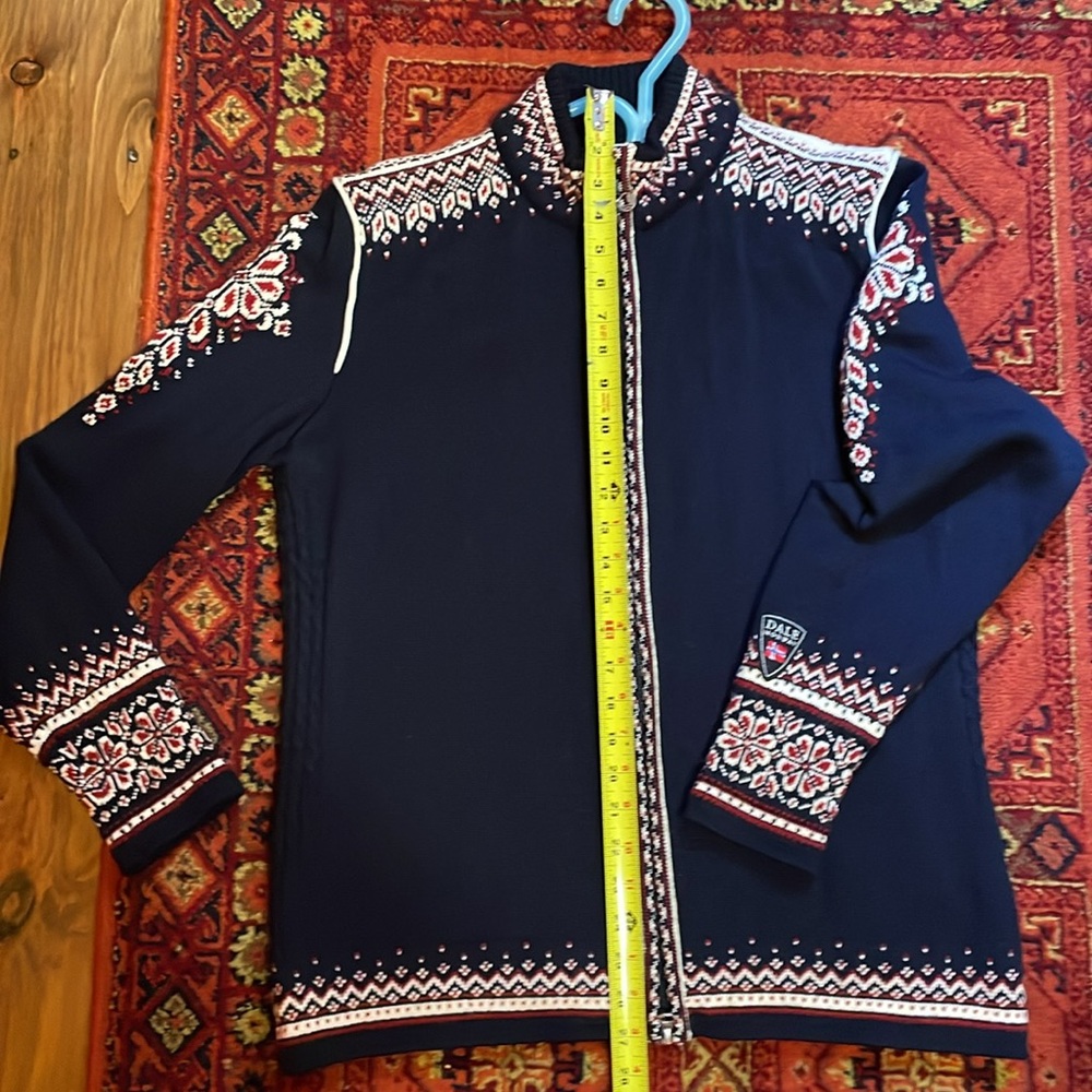 Women’s Norwegian wool sweater XL - Picture 9 of 11